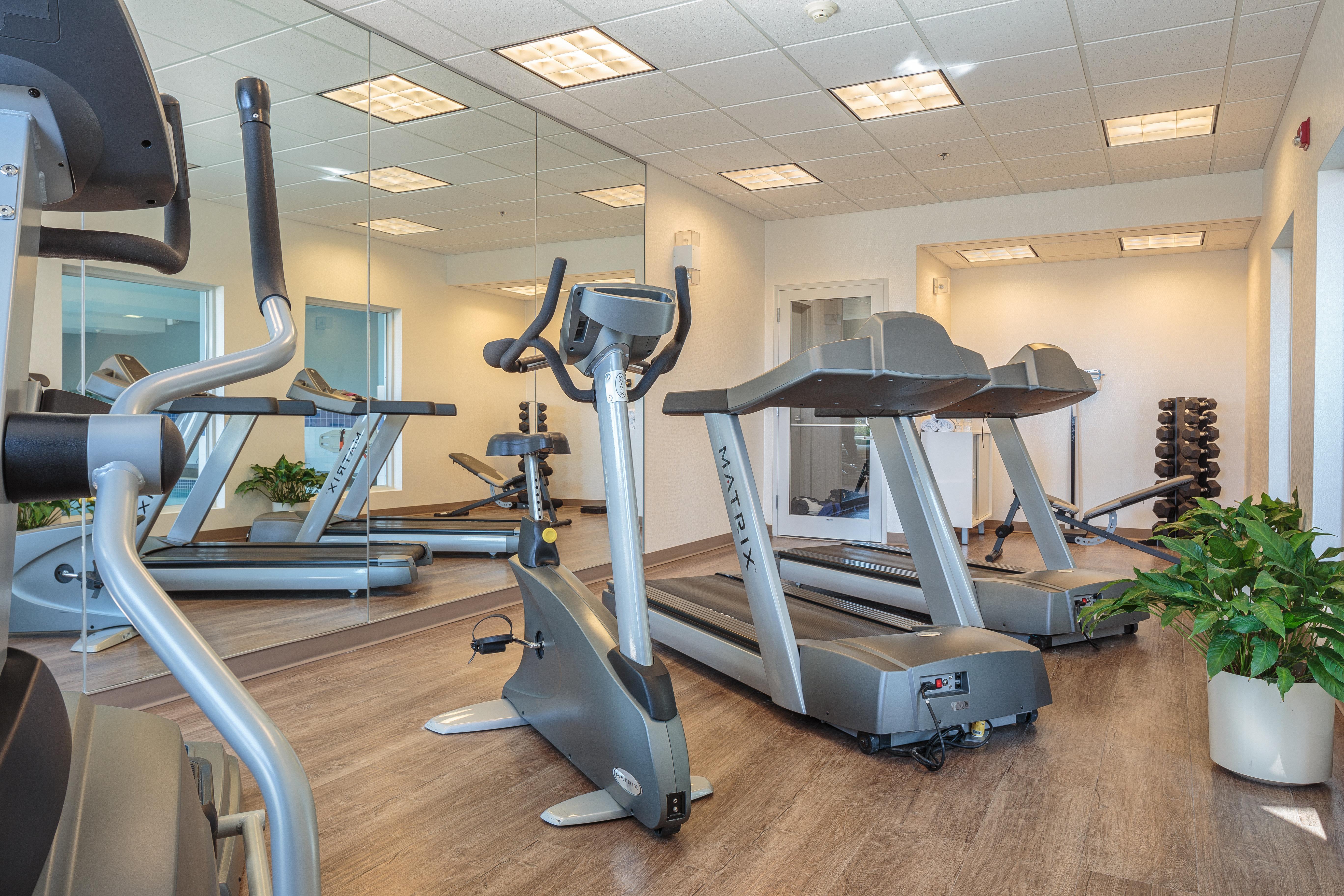 Holiday Inn Express & Suites - Belleville By Ihg מראה חיצוני תמונה