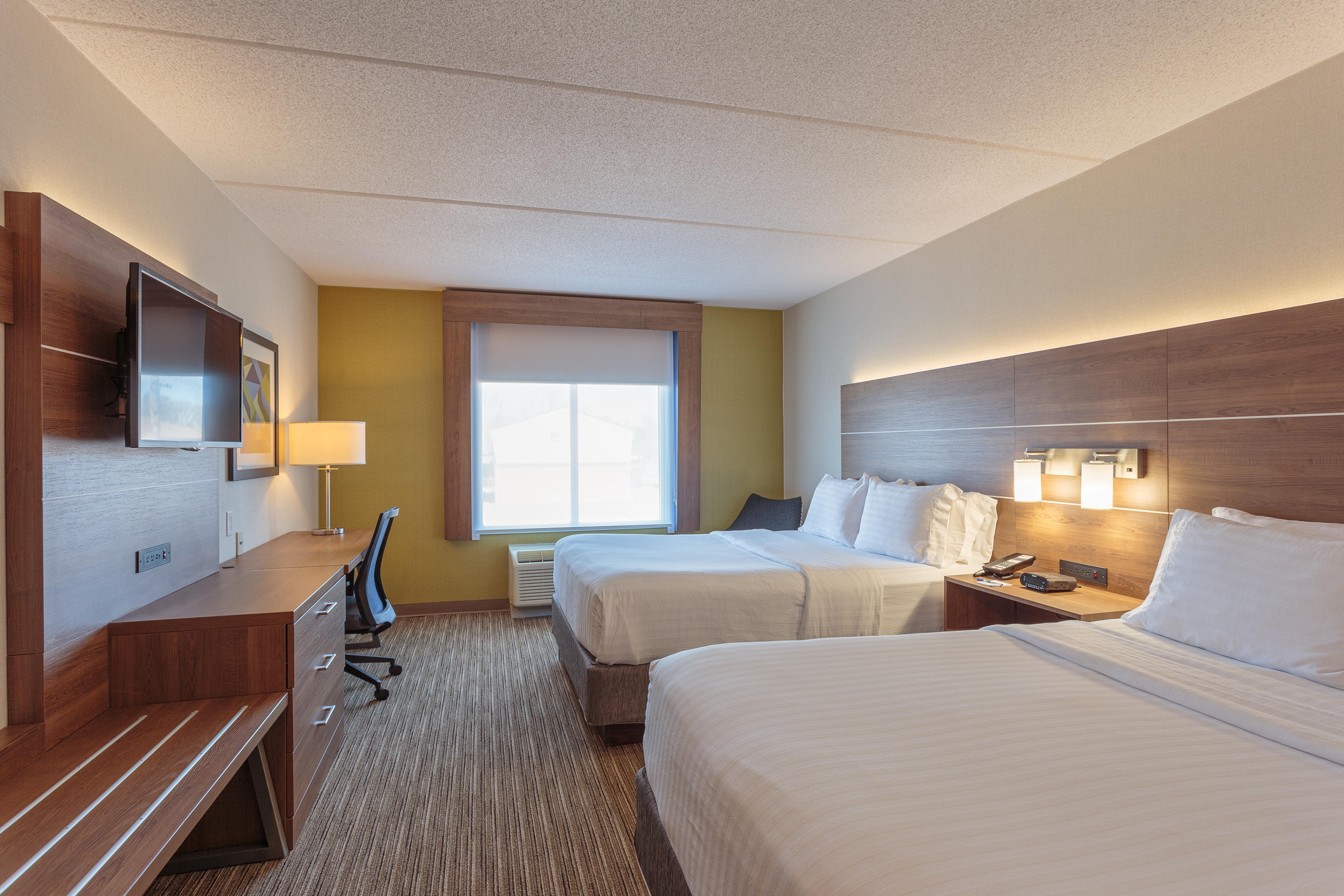 Holiday Inn Express & Suites - Belleville By Ihg מראה חיצוני תמונה