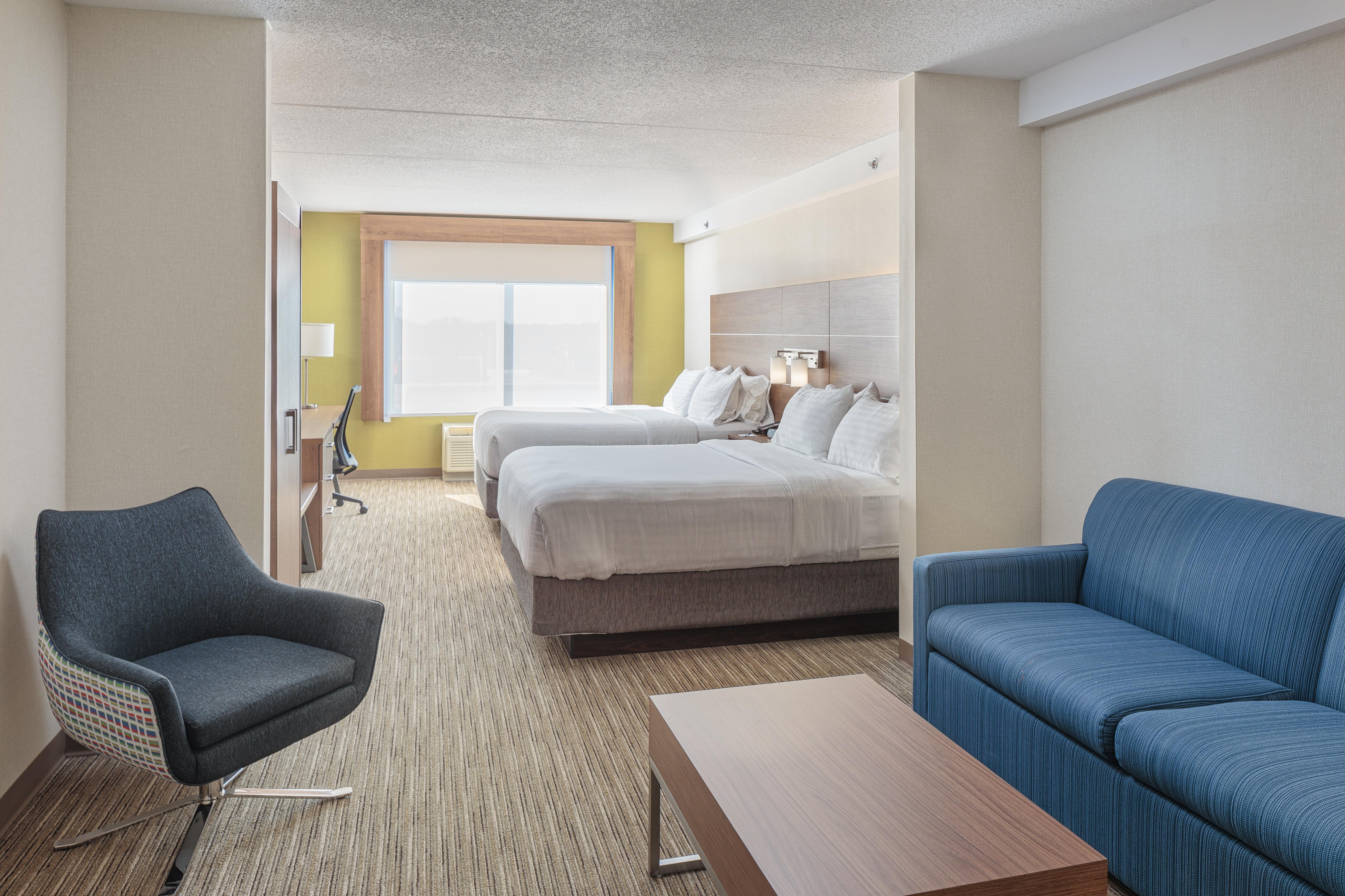 Holiday Inn Express & Suites - Belleville By Ihg מראה חיצוני תמונה