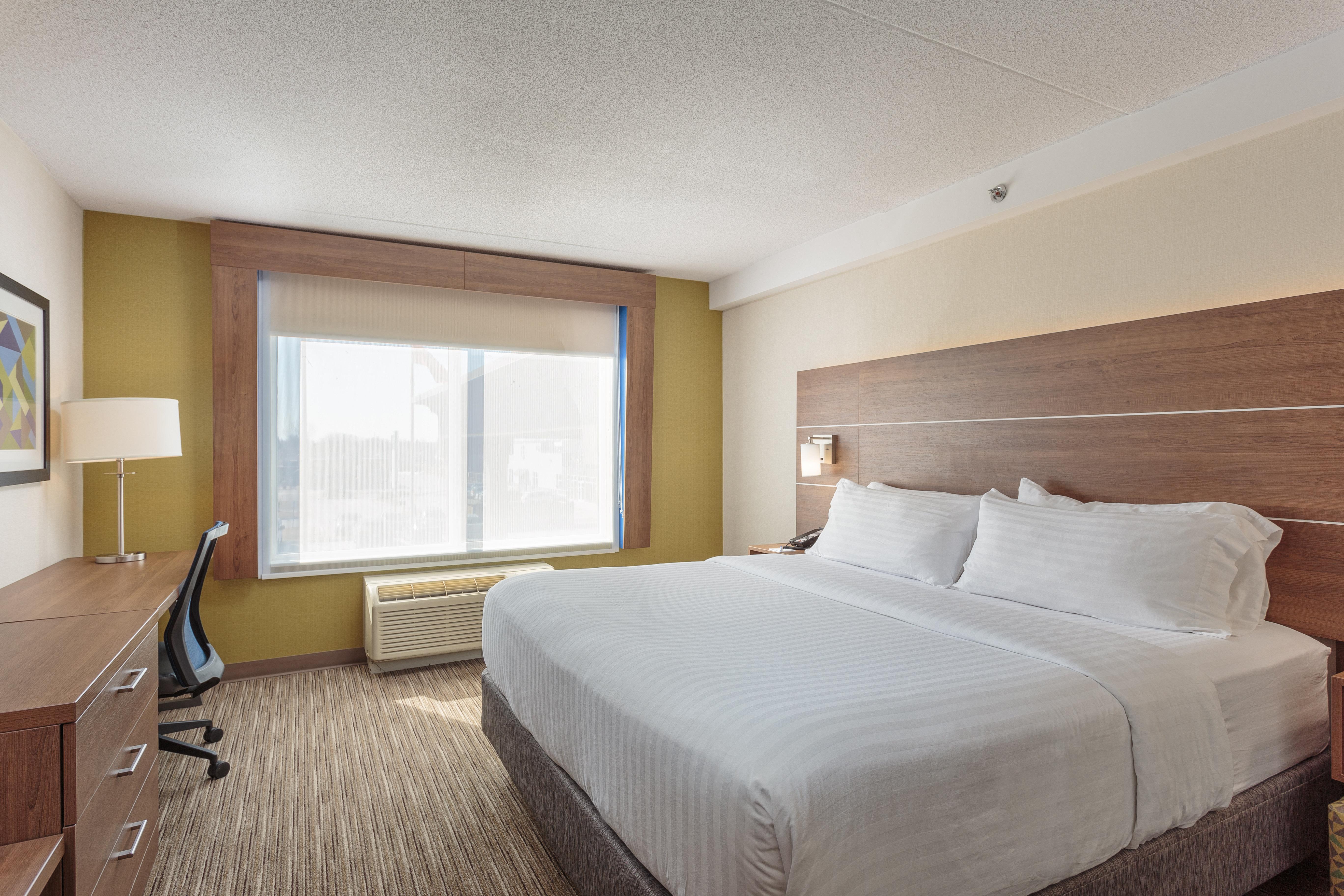Holiday Inn Express & Suites - Belleville By Ihg מראה חיצוני תמונה