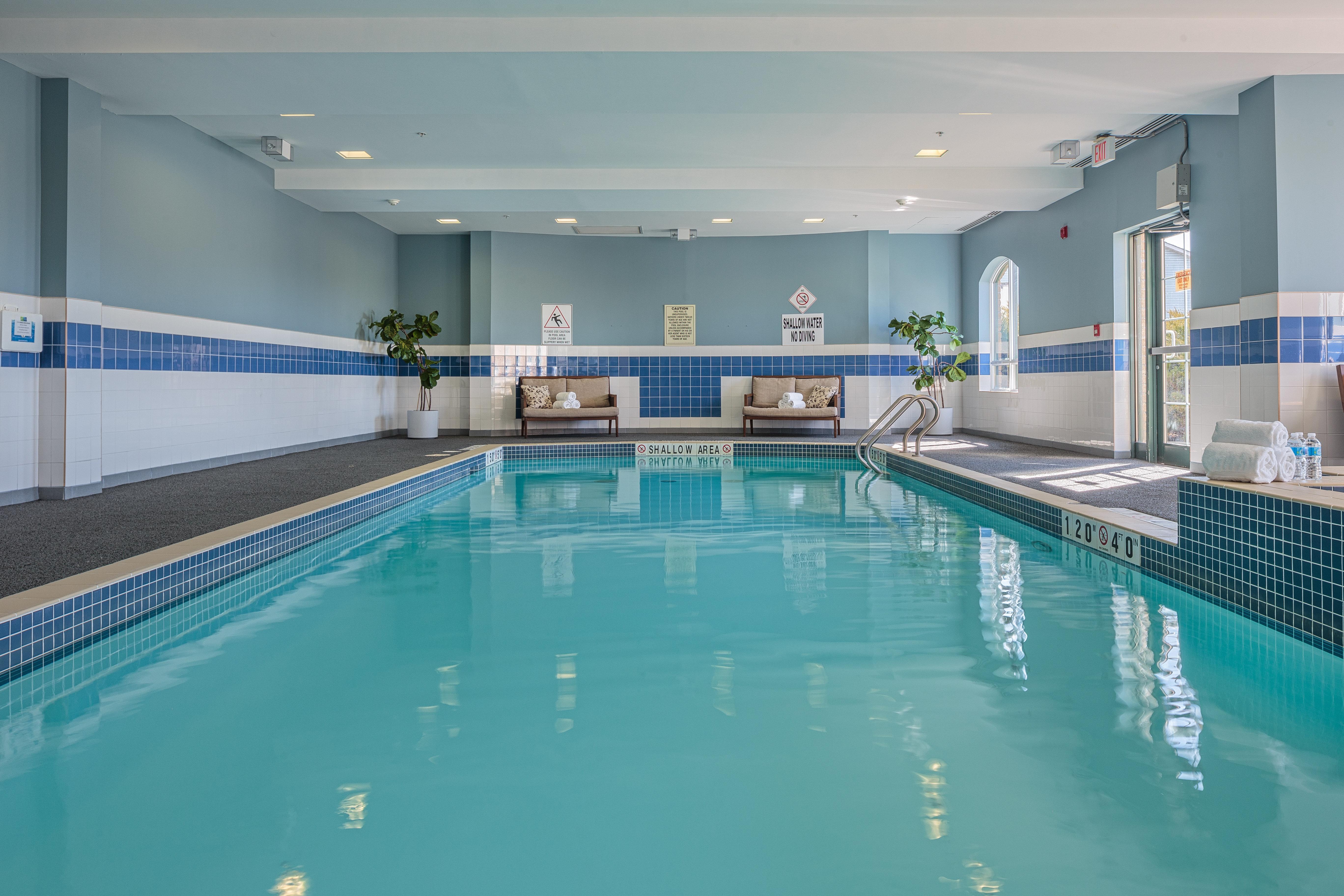 Holiday Inn Express & Suites - Belleville By Ihg מראה חיצוני תמונה
